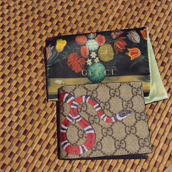 Gucci Other - King snake print GG supreme wallet